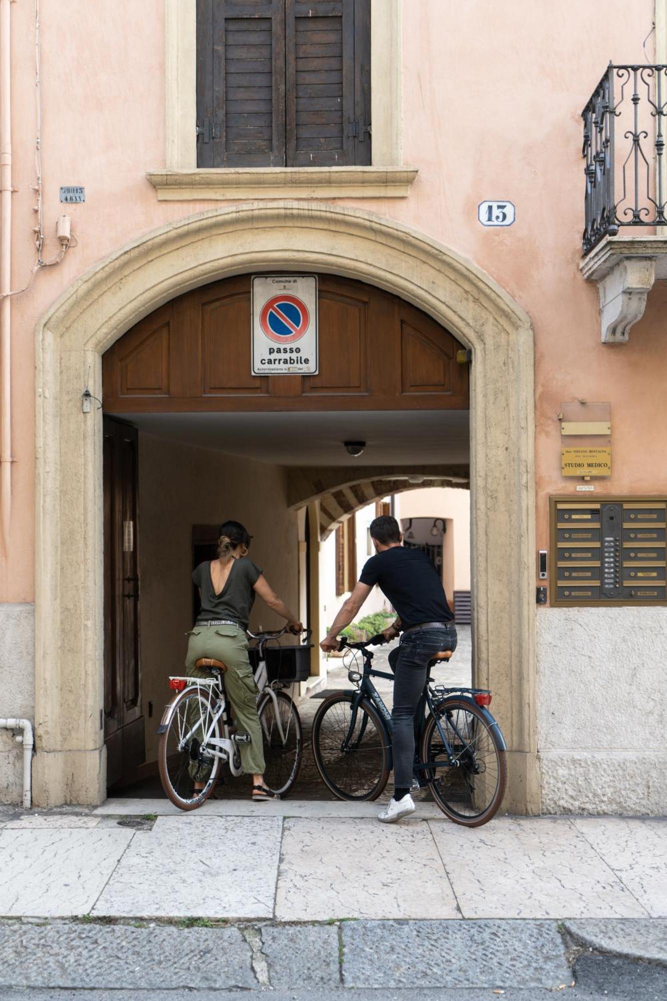 Residenze Carlo Alberto - Boutique Apartment Verona Exterior photo
